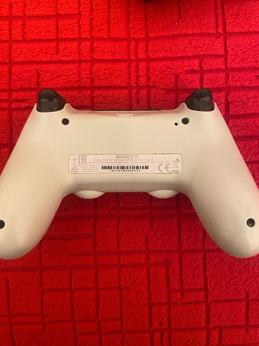 Оригинални джойстици за Playstation 4 Dualshock 4 V2 Рециклиран PS4 Гаранция червен,син,камуфлаж,бял,черен.