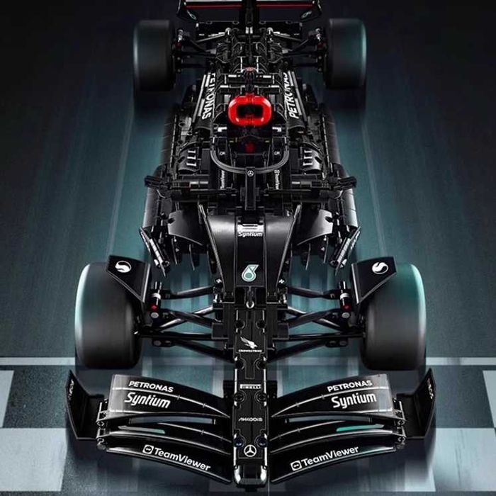 Lego Formula 1 Petronas