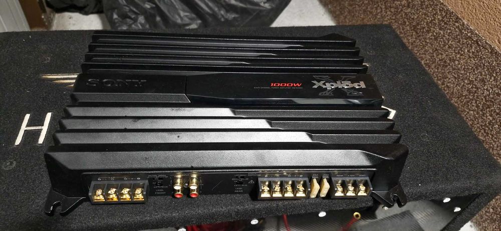 Бас Каса - HIFONICS - 12-ска с усилвател Sony 1000w