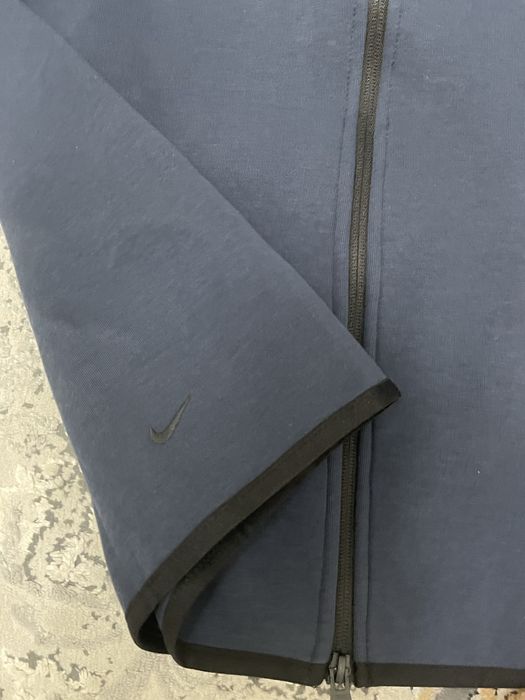 Продам Nike tech fleece