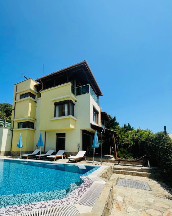 Дава се под наем  в Созопол - 50 кв.м за 61.2 € - Снимка #1