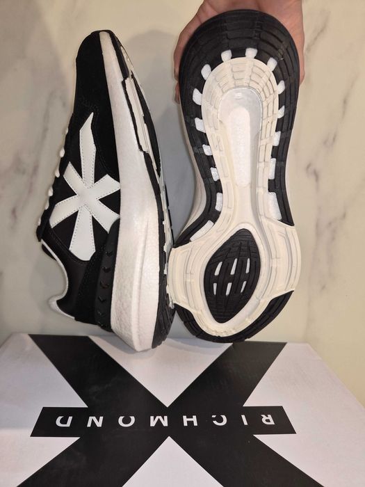 Обувки John Richmond