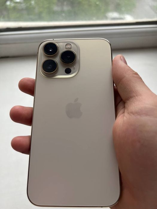 Продам Айфон 13 про 128гб