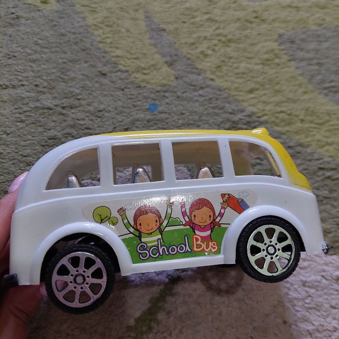 Продам игрушку - автобус