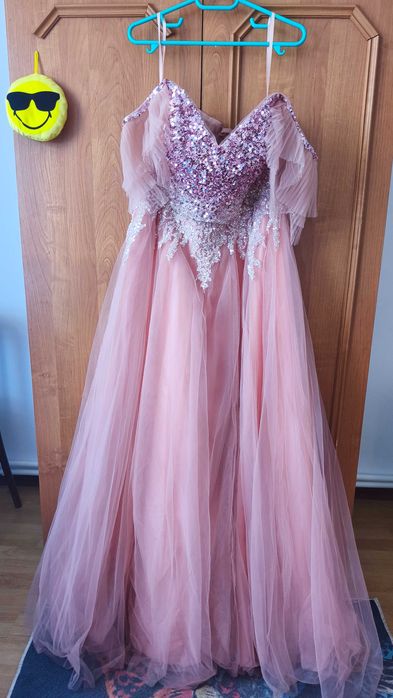 Vând rochie eleganta