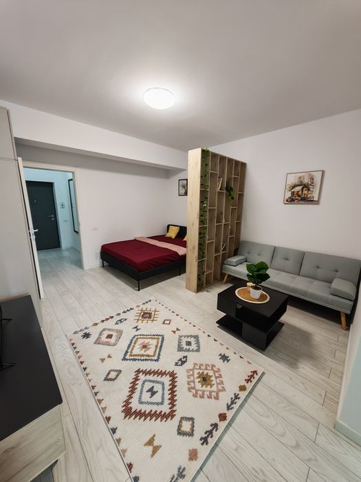 Proprietar, Inchiriez  Garsonieră Spatioasa | Bloc nou | Centrală proprie | AC |