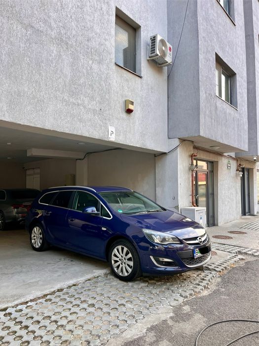 Opel Astra J din 2016 motor 2.0 motorina CUTIE AUTOMATA euro 5 km 240000