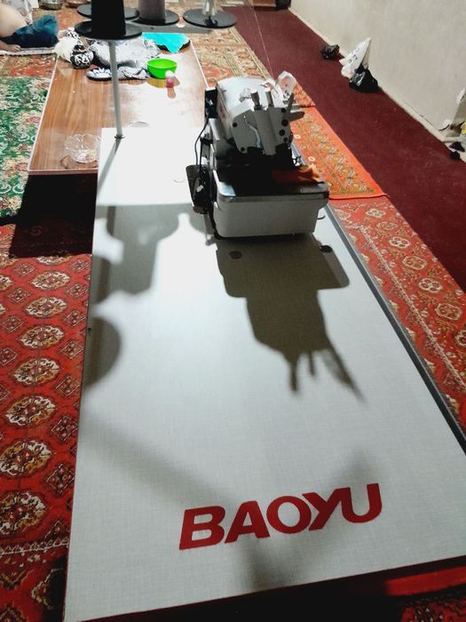 Baoyu avelok tikuv mashini