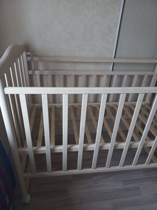 Продам кровать детскую