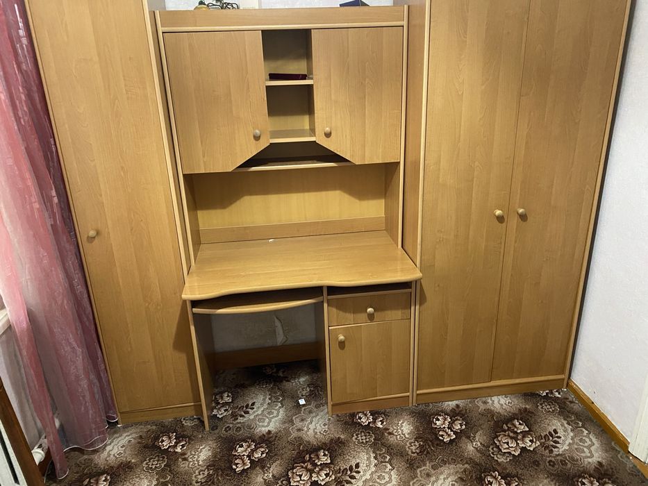 Продам мебель б/у в хорошем состоянии: в детскую, диван  угловой и т.д