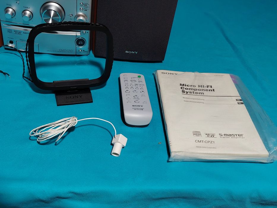 SONY HCD-CP  Z1 mini system audio cu boxe originale, telecomanda, antene, carte tehnica.