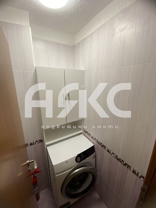 Дава се под наем Етаж от къща в София, Требич - 100 кв.м за 757.86 € - Снимка #6