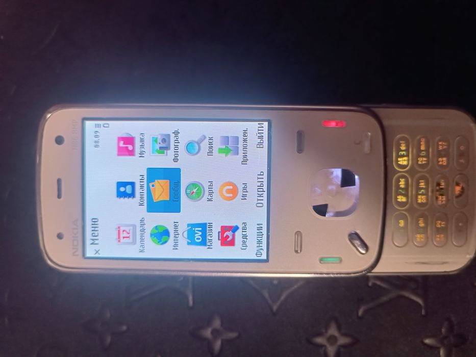 Assalom alekum Telefon Sotiladi Original Nokia N86 White