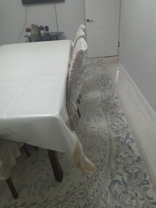 12 Стульясы бар столь сатылады