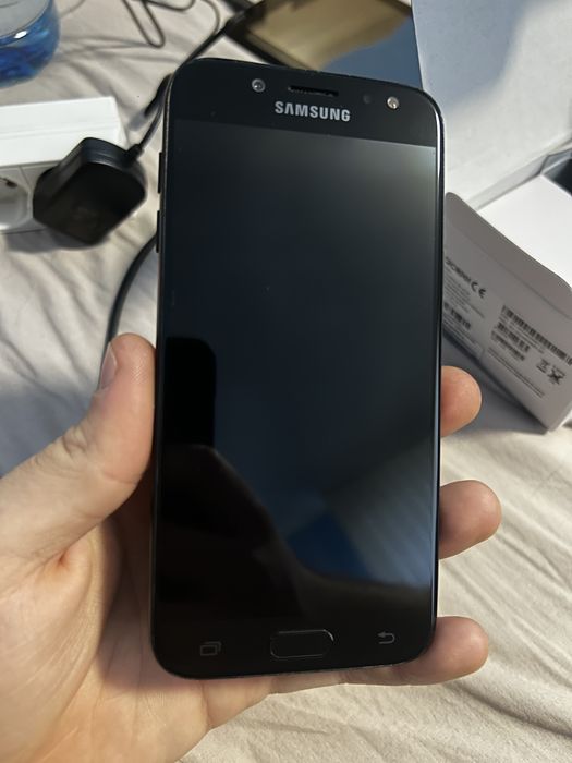 Комплект мобилни устройства