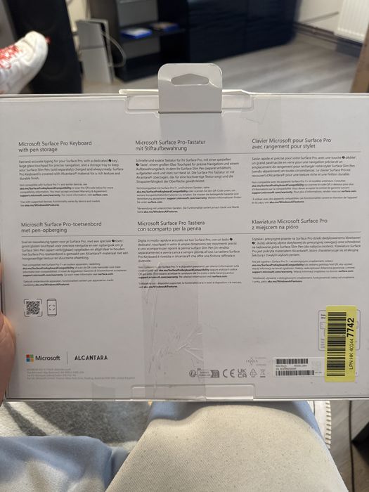 Tastatura microsoft surface pro alcantara