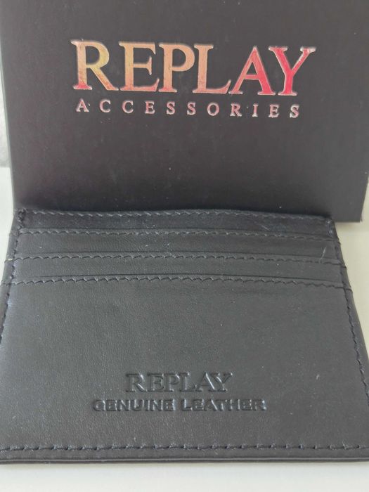 Портфейл, картелеро Replay