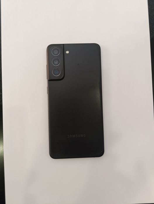 Продаем телефон Samsung S21