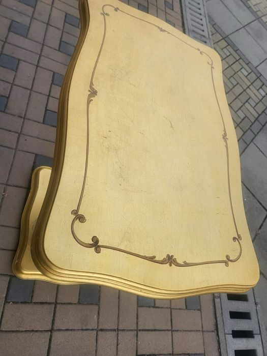 Красива барокова поставка. Дърво. Златен варак