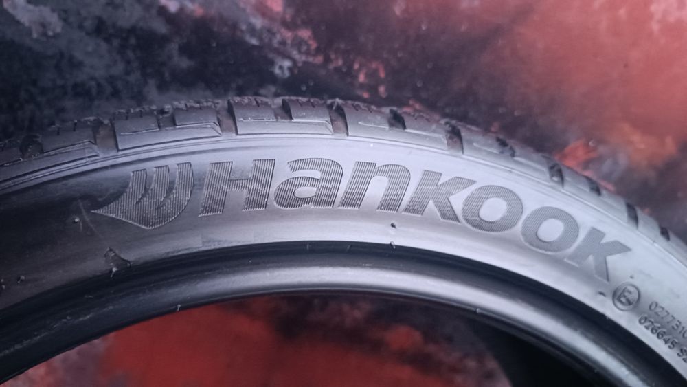 225/40/18 Hankook