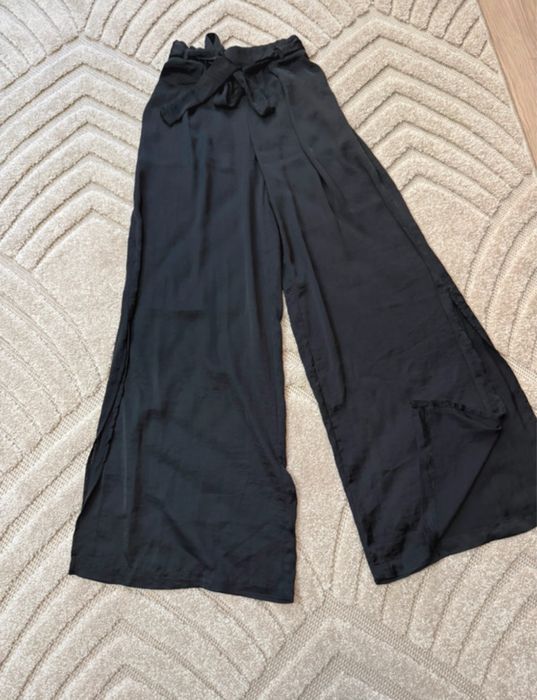 Pantaloni fluizi satin
