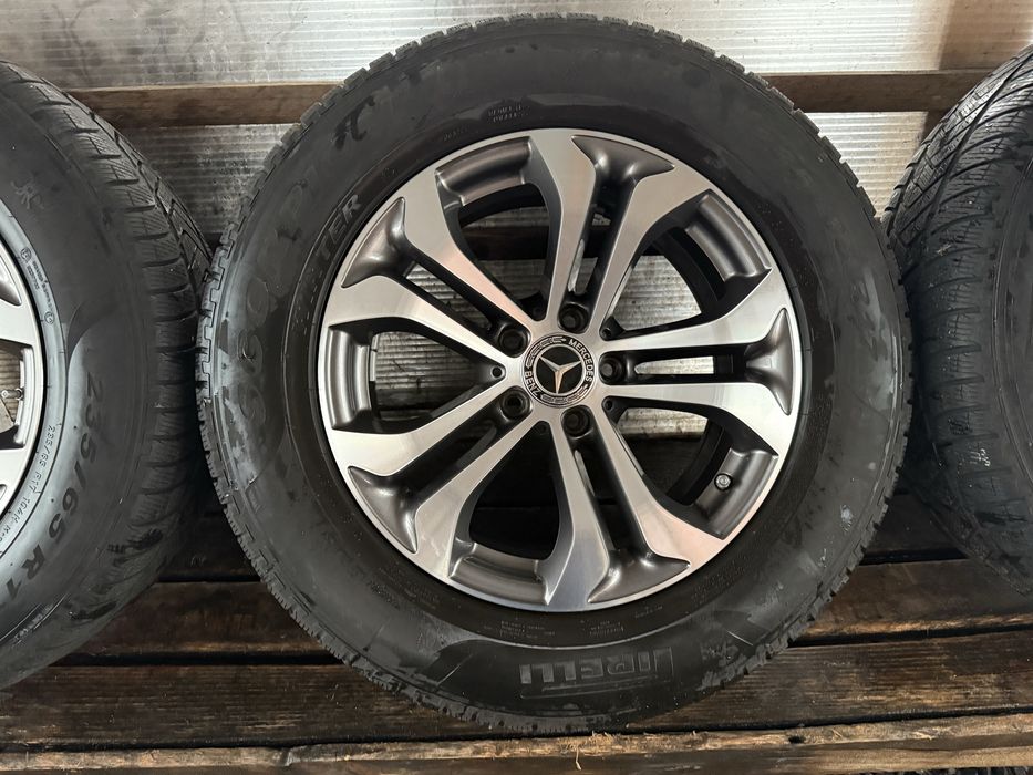 Jante Mercedes GLC originale ca Noi 235 65 18 pirelli iarna