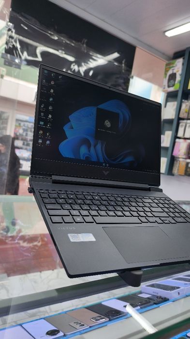HP Victus RTX4060 8Gb