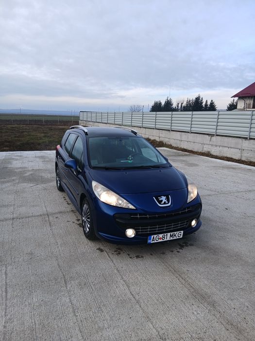 Vând Peuget 207 SW