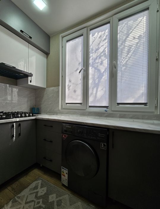 Метро Хамза улица Мукими продаю Однокомнатную