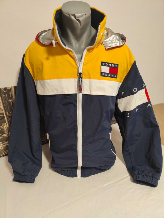Geaca Tommy Hilfiger măsura xs