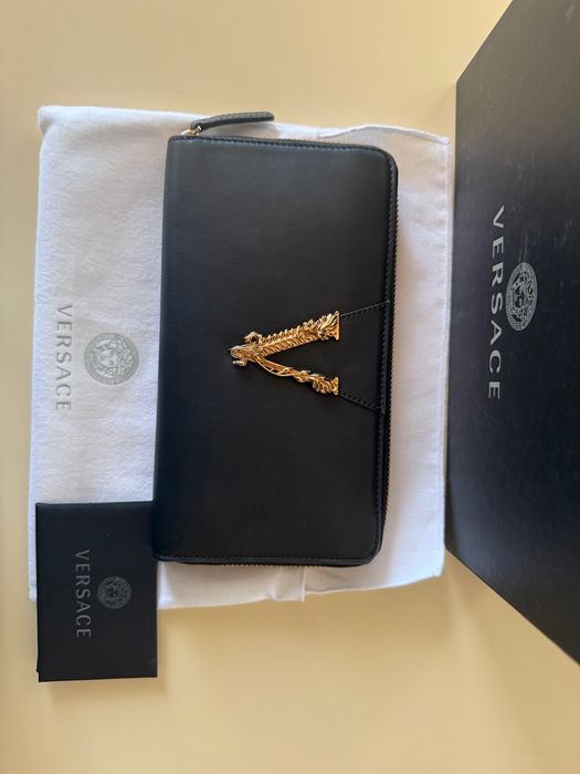 Versace Virtus чисто ново дамско портмоне