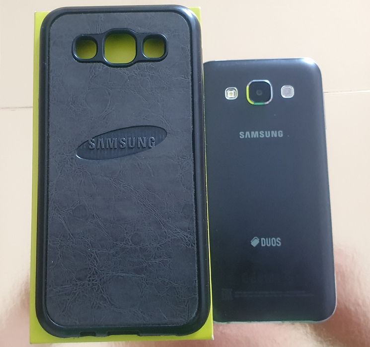 Смартфон Samsung Galaxy E5