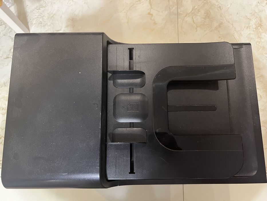 Продам принтер Hp laserjet M1212