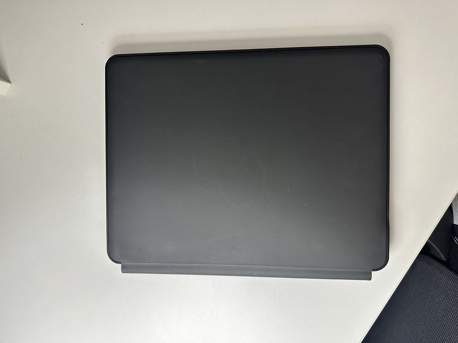 iPad Pro 12.9 M2 (6-е поколение) A2437, 128 GB, клавиатура