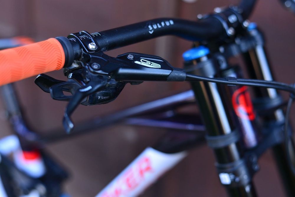 Mondraker Summum 29 M Fox 40