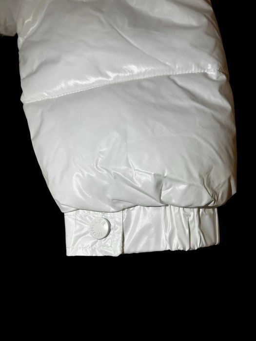 Geaca shiny calduroasa Moncler Maya alba - lucioasa down jacket cu puf