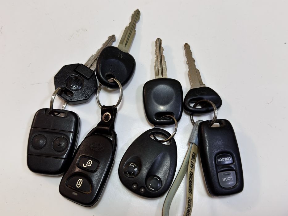 Ключове с дистанционо оригинални Mazda Honda Hynday