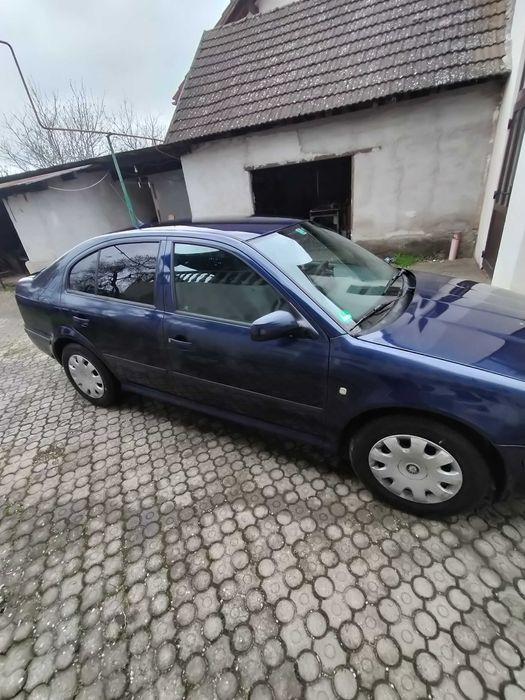 Vând Skoda Octavia 1,6 benzina și gpl