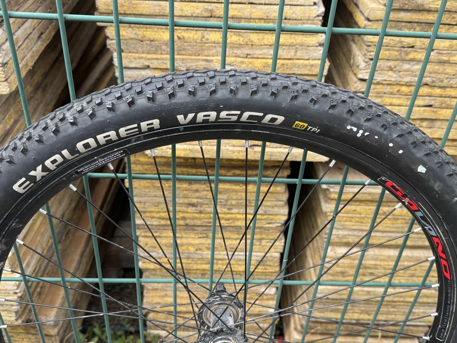 29 за колело чисто нова гума няма кривина топ