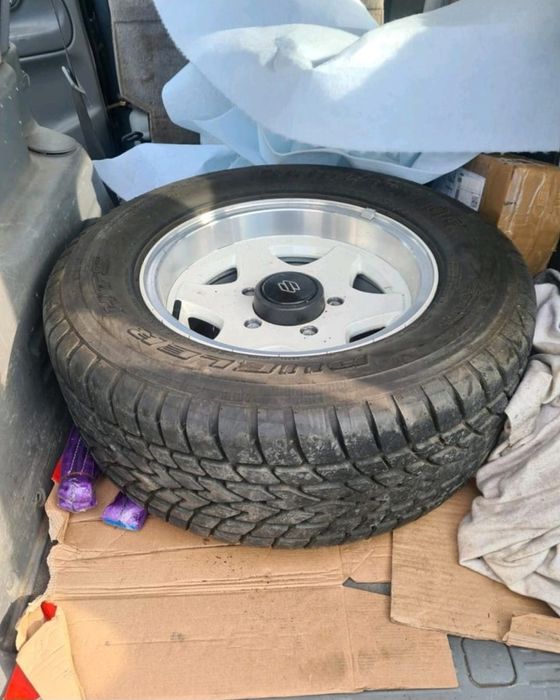 Гуми БЕЗ джанти за Suziki Grand Vitara 255/60R15