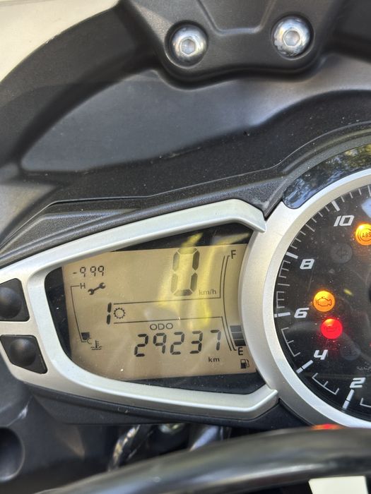 Triumph Street Triple 675 – 2013 – Naked sport, 3 cilindri