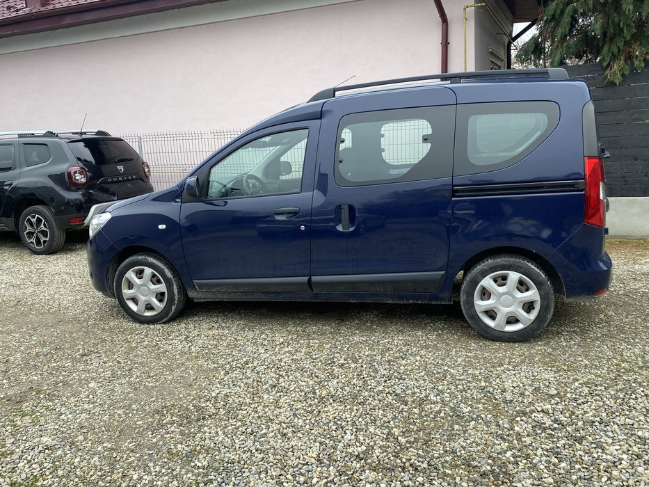 Dezmembrez dacia dokker diesel si benzina