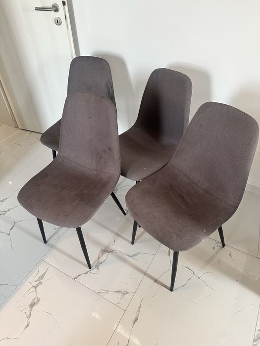 Vand 4 scaune gri
