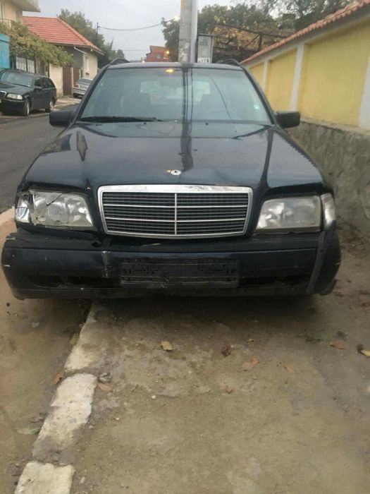 Mercedess c200 на части