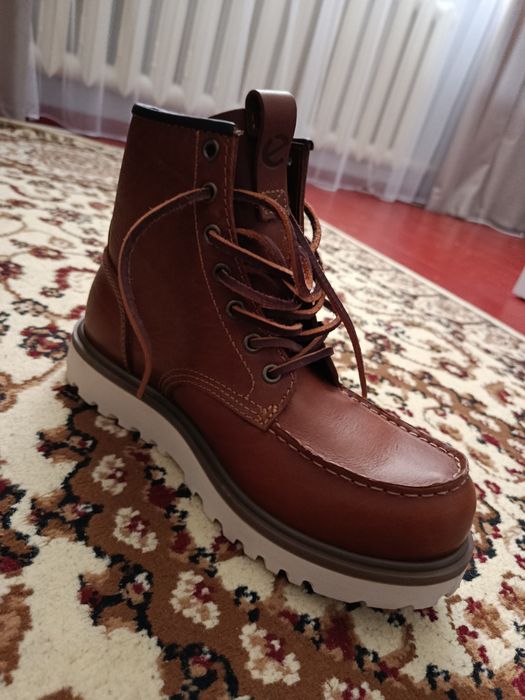 Продам  кожаную обувь