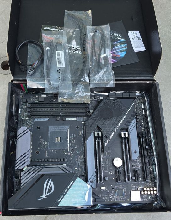 Дъно за компютър Asus X570-F