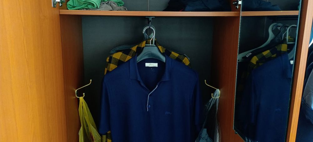 Шкаф с тумбой для дома