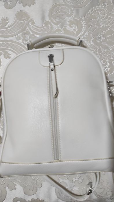 Раница от еко кожа