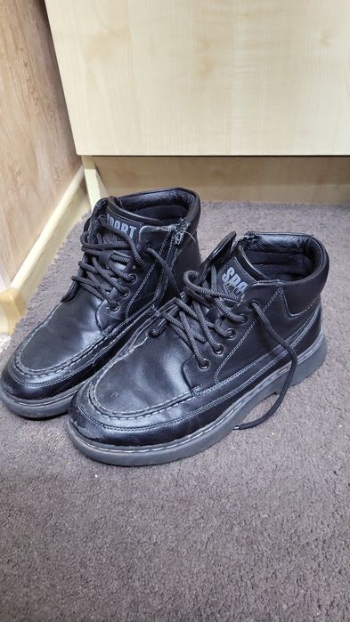 Отдам обувь 37размер