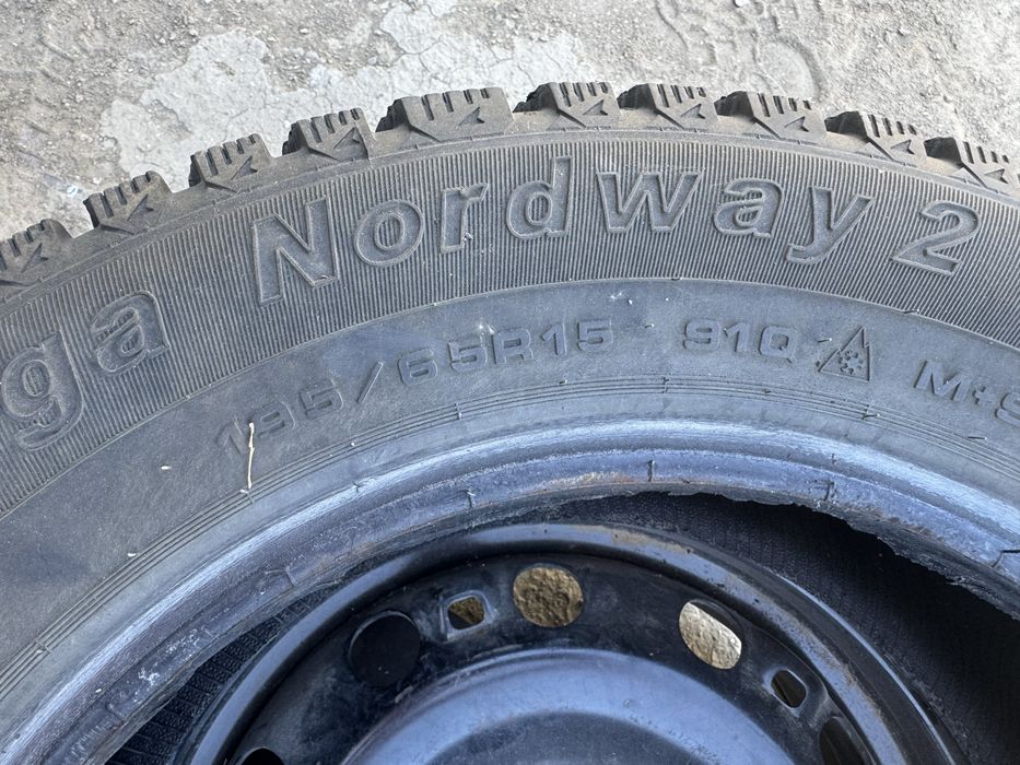Продается зимный покрышка